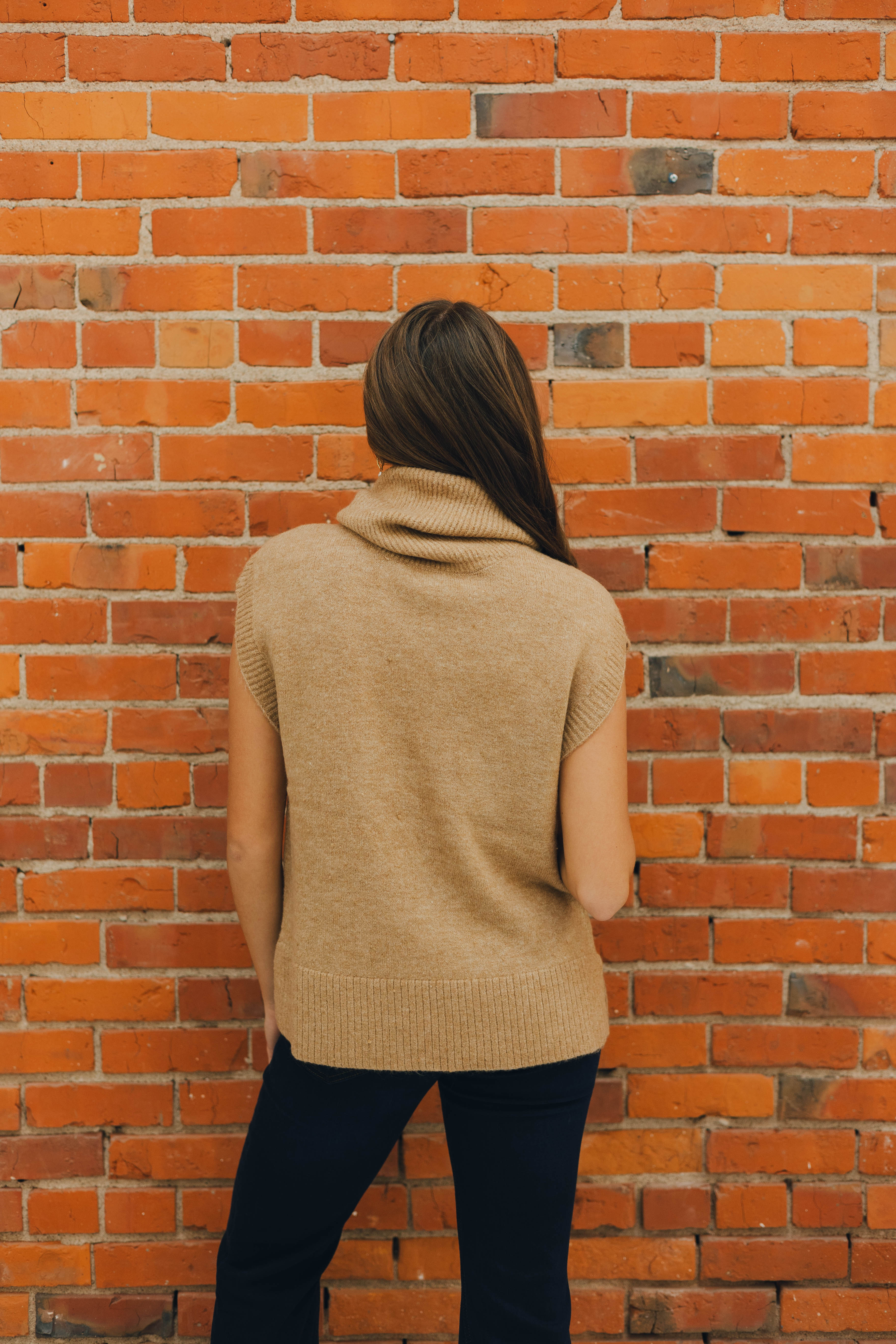 Sleeveless Turtleneck Vest