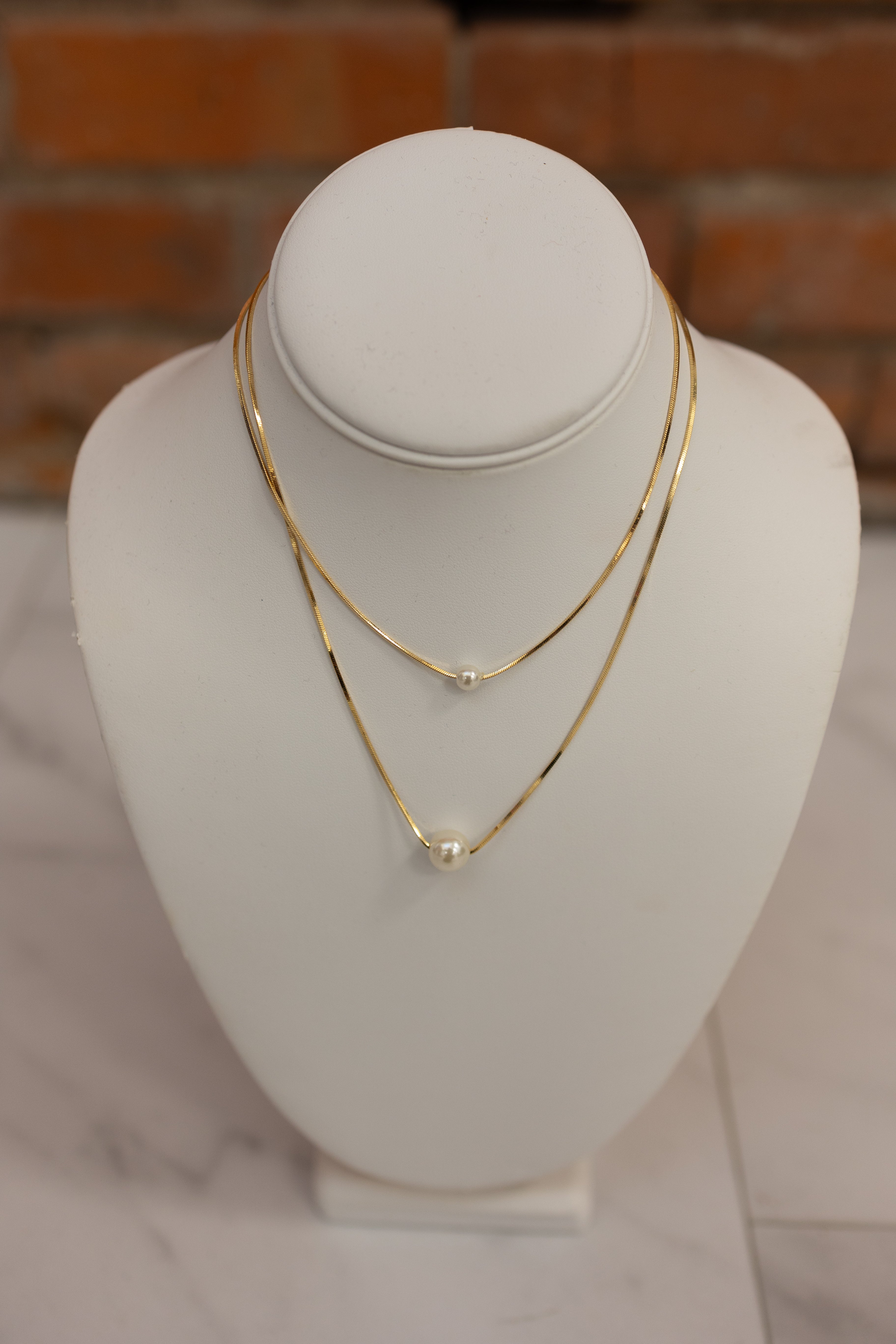 Two-Layer Necklace with Pearls