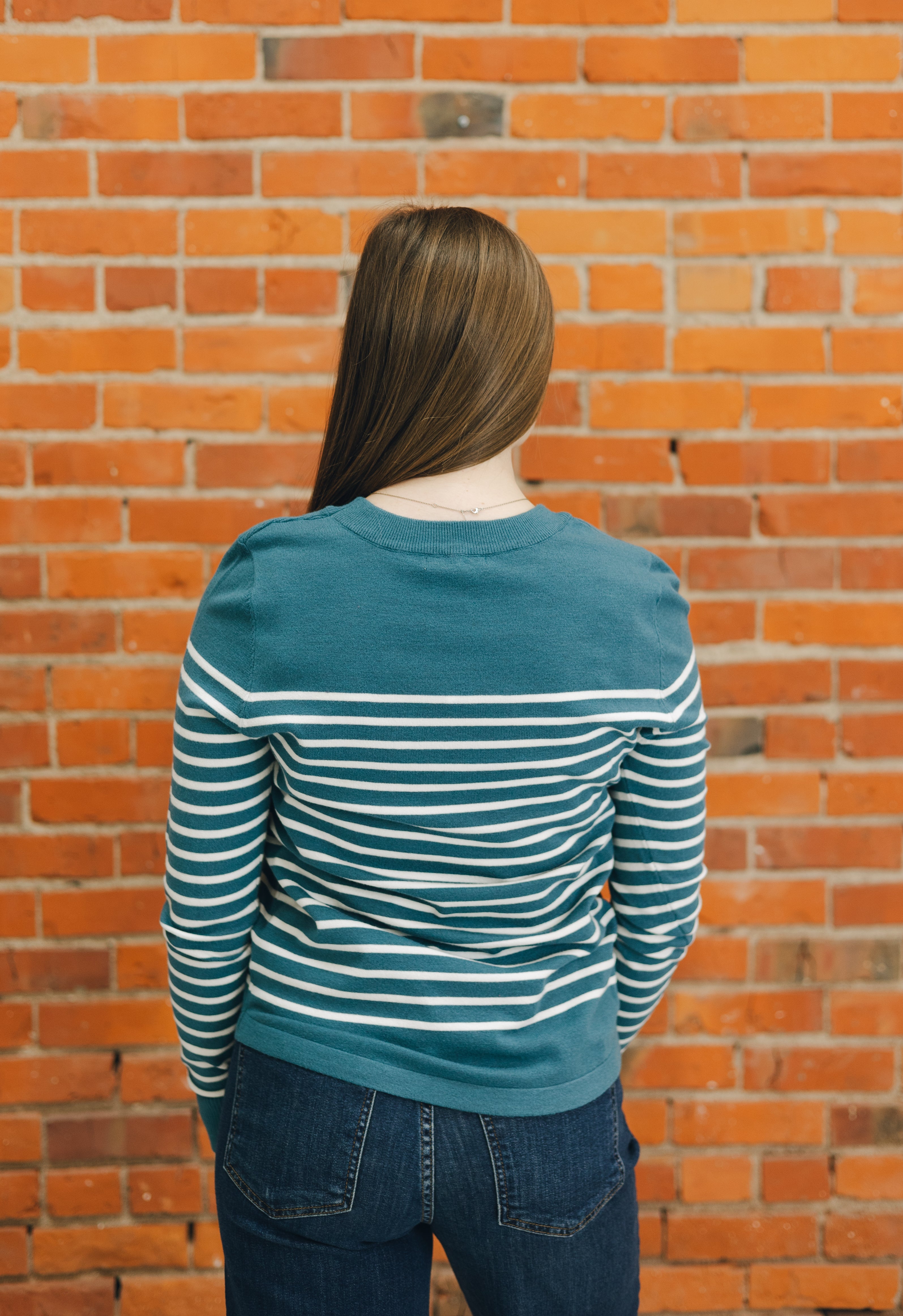 Color Blocked Long Sleeve Pullover