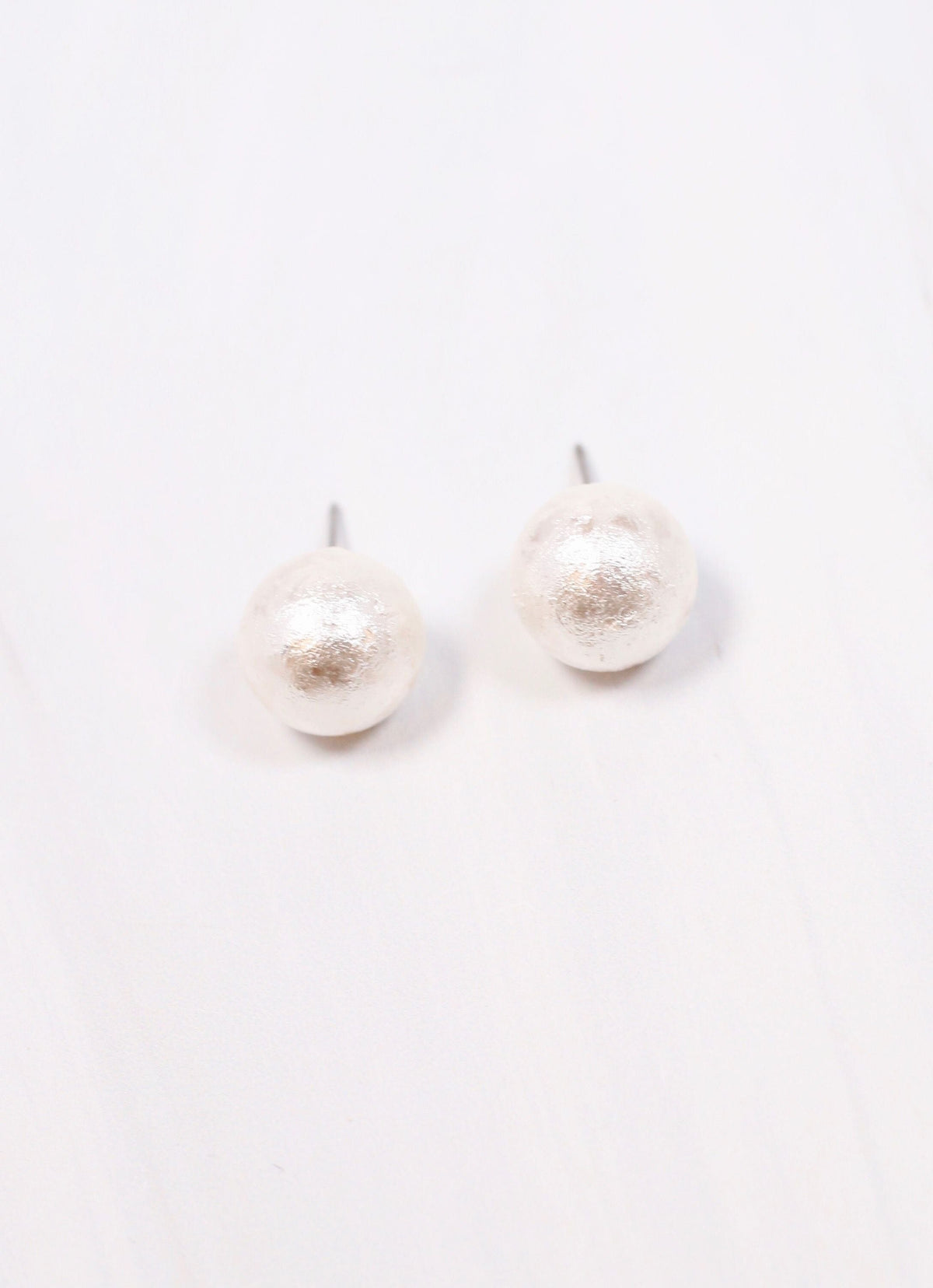 Danya Textured Pearl Earrings